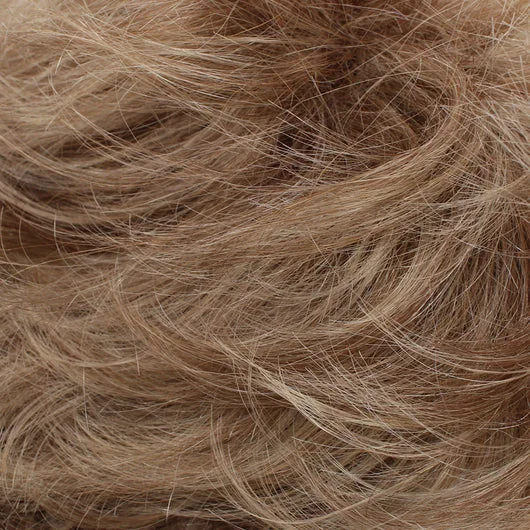 Swedish Almond | Golden brown blended with sun bleached blonde and chestnut light roots